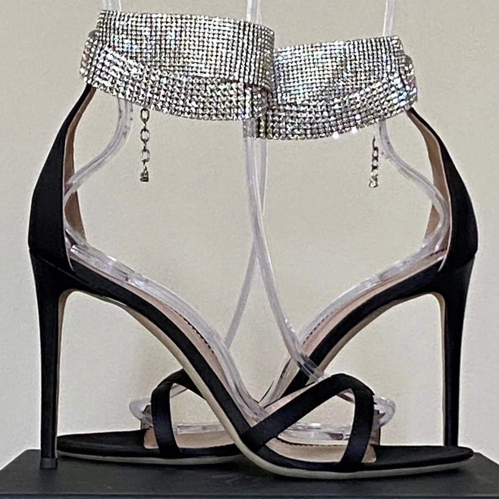 Giuseppe Zanotti Black Kanda Crystal Leather Stiletto Sandals New Size 3…
